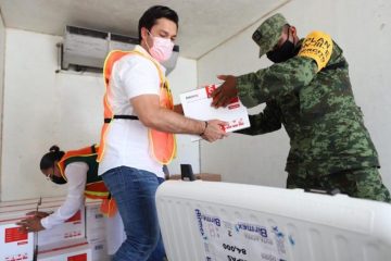 Llegan vacunas Pfizer a Chiapas para segunda dosis