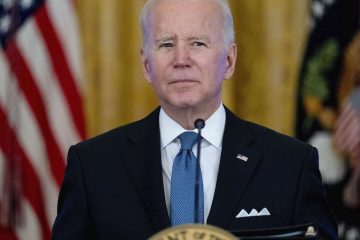 Biden anuncia que EE.UU. enviará a Ucrania «sistemas de cohetes y municiones más avanzados», pero sin buscar «una guerra entre la OTAN y Rusia»
