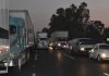 Asalto masivo a conductores en libramiento de Querétaro deja 2 heridos