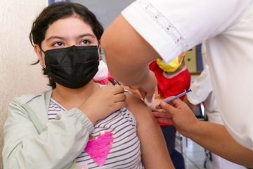 Registran buena participación durante vacunación de menores de 5 a 11 años de edad