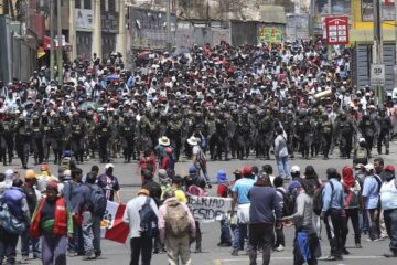 El gobierno de Perú declara «estado de emergencia» en todo el país durante 30 días por las protestas