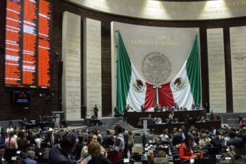 Reducen edad mínima para ser diputado federal y secretario de Estado
