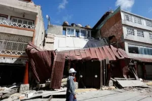 Edificios dañados tras los terremotos en Venezuela