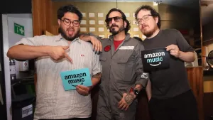 Leyendas Legendarias convierte el humor oscuro en fenómeno del podcast en México