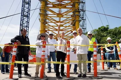 Supervisión del puente Rizo de Oro en La Concordia, Chiapas