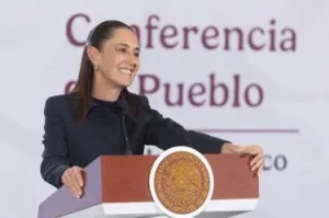 Claudia Sheinbaum durante conferencia matutina en Palacio Nacional