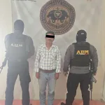 Persona detenida presentada por autoridades de Chiapas en investigación de Sabanilla