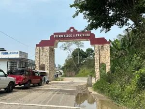 Entrada al municipio de Pantelhó, Chiapas