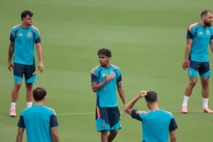 Lamine Yamal y seleccionados espanoles entrenan antes de semifinal del Mundial 2026