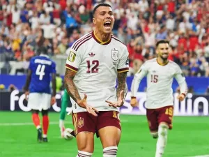 Jugador de España celebra gol ante Francia en semifinal del Mundial 2026