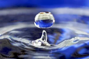 Gota de agua como referencia a recursos hidricos
