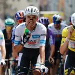 Isaac del Toro durante el Tour de Francia 2026