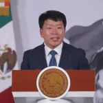 Andy Kim de KIA Mexico durante anuncio de inversion en Palacio Nacional
