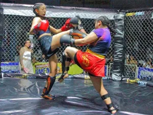 Combate de Muay Thai durante la sexta edición de Lions Fight en Tuxtla Gutiérrez
