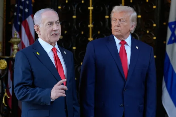 Benjamin Netanyahu y Donald Trump durante un encuentro político