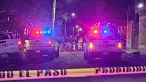 Elementos de seguridad durante un operativo nocturno