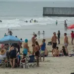 Turistas en Playas de Tijuana durante temporada de verano