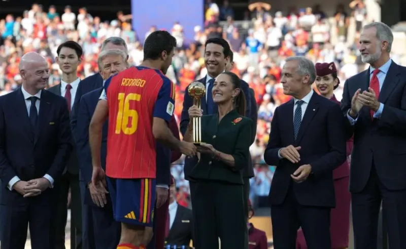 Claudia Sheinbaum participa en la ceremonia de premiacion de la final del Mundial 2026