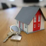 Conjunto de viviendas visto desde el exterior