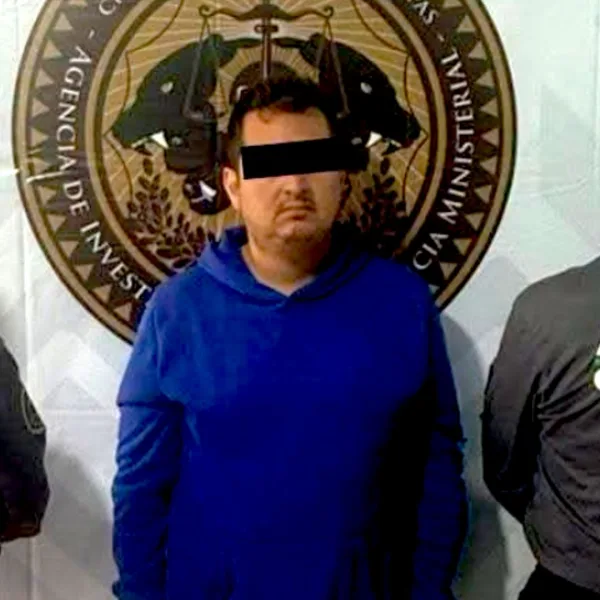 Persona detenida por la investigación del homicidio de Mario Ballinas en Teopisca