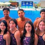 Integrantes de la selección mexicana juvenil de clavados tras su participación en Rijeka