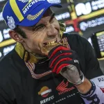 Toni Bou durante una competencia de trial