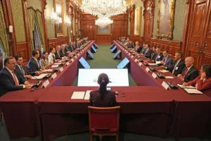 Claudia Sheinbaum durante una reunión con empresarios de México y Estados Unidos en Palacio Nacional